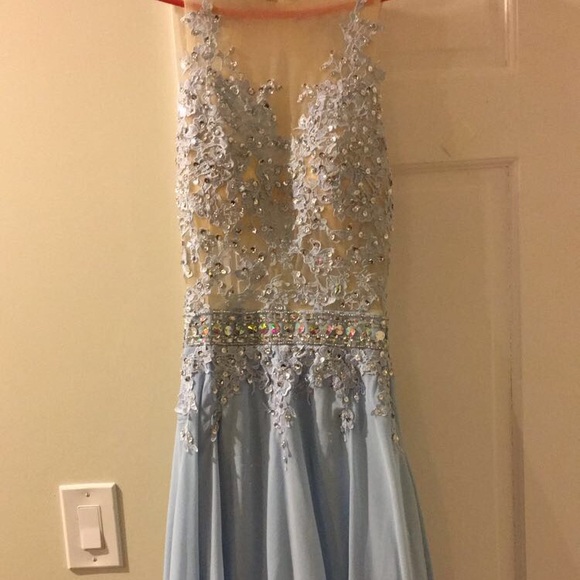 Prom/Ring Dance Dress - Picture 1 of 4